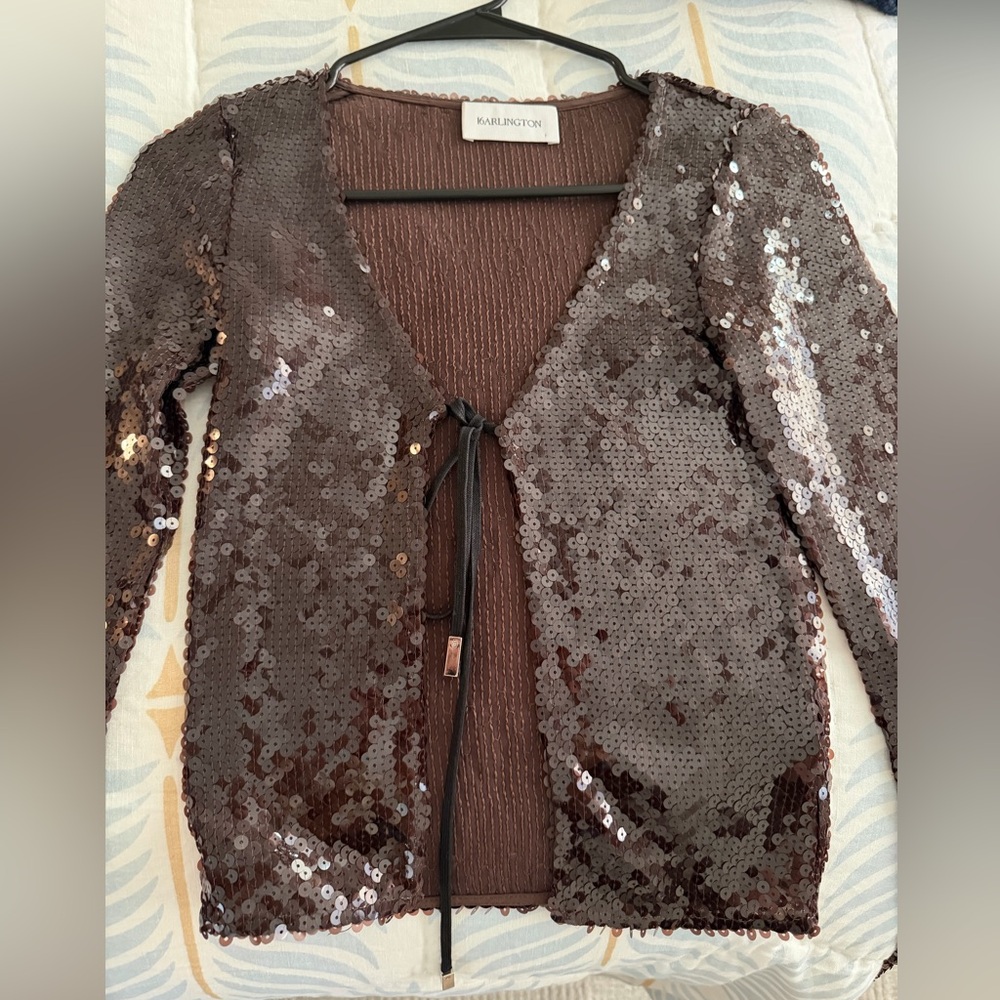 16 Arlington Top